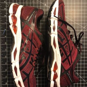 ASICS gel kayano red size 8.5